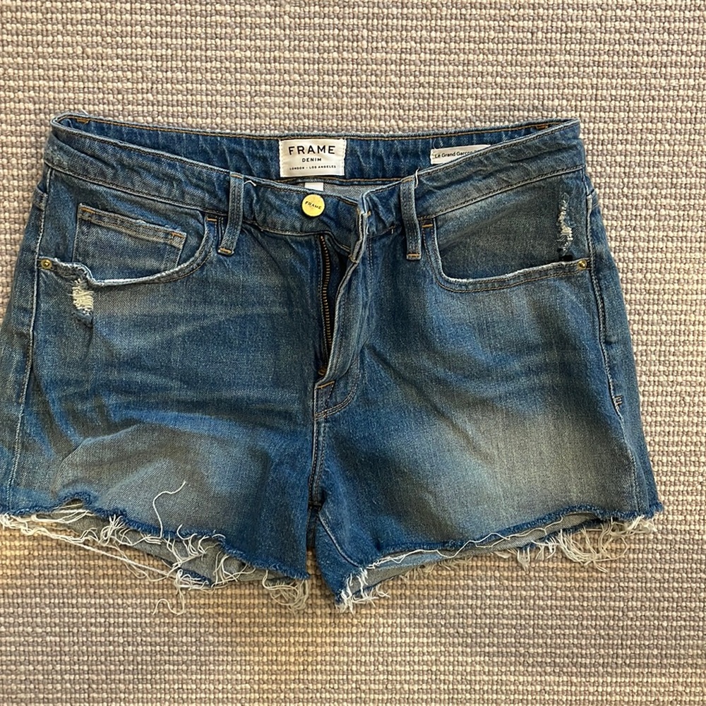 Frame Le Grand Garçon Shorts